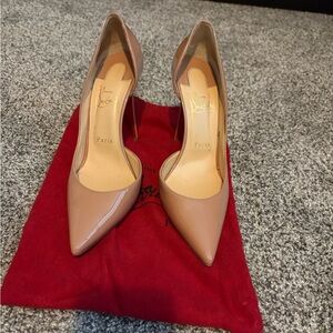 Christian Louboutin Iriza Beige Patent Heels size $39.5.